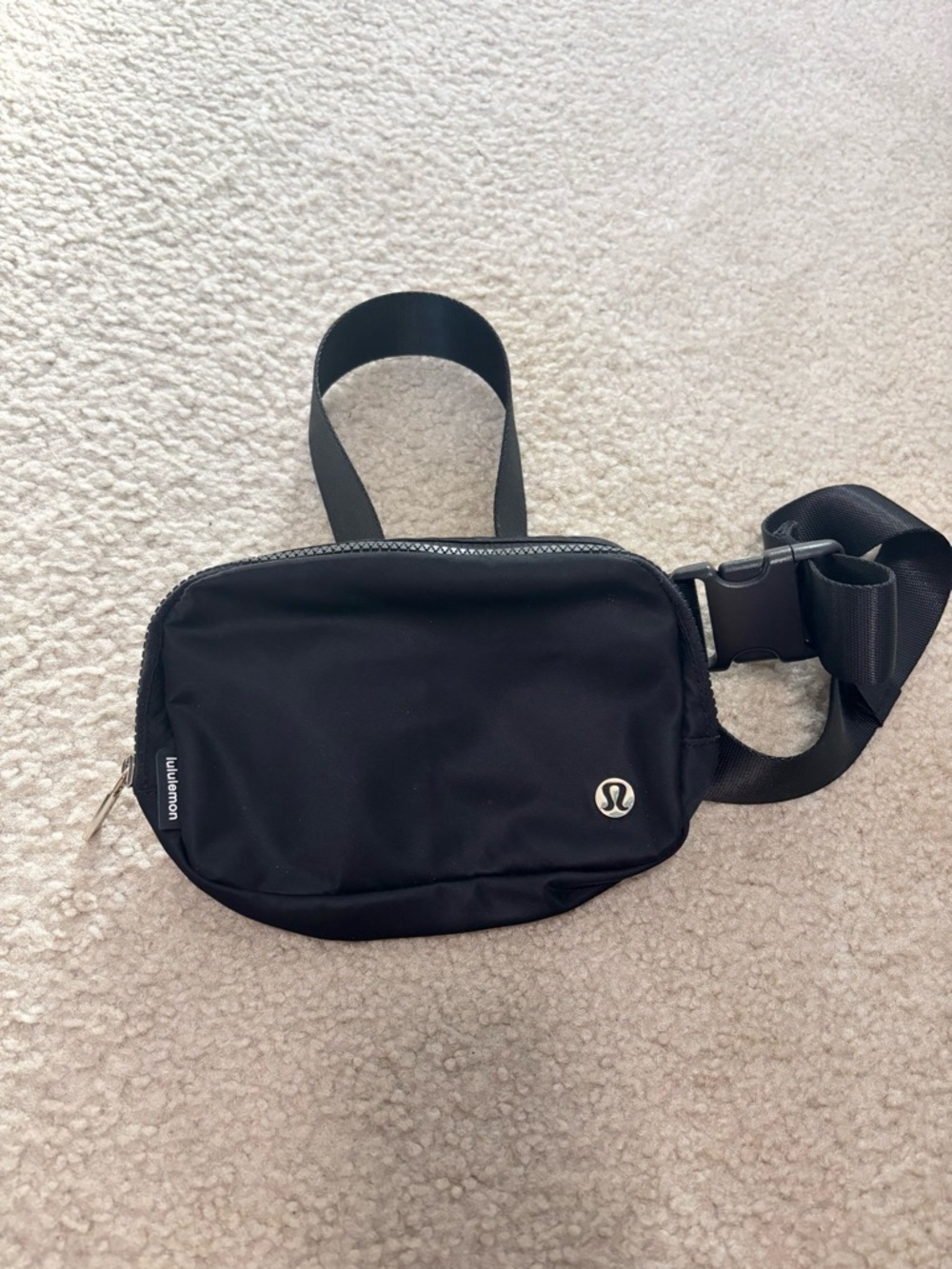 lululemon athletica Everywhere Black Belt Bag with Adjustable Strap 1L OS